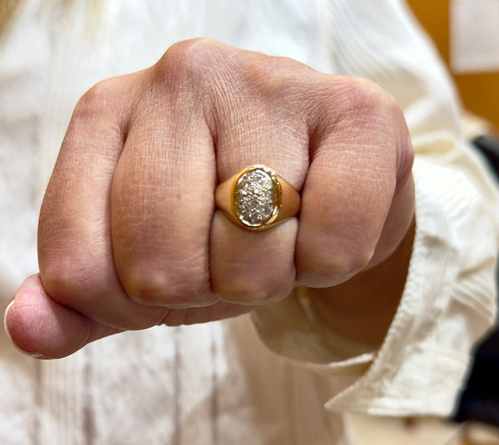 Bague 52 Chevalière rétro en or jaune 18 carats et diamants 58 Facettes