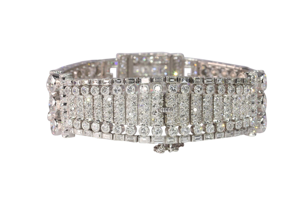 Bracelet bracelet diamant platine Art Déco vintage avec plus de 20 diamants crts 58 Facettes 24121-0201