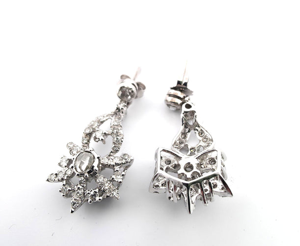 Boucles d'oreilles Boucles d'oreilles en platine avec diamants 58 Facettes