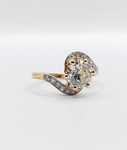 Bague 54.5 Bague tourbillon antique en or 18k et platine, diamants taille ancienne 1,35 carat 58 Facettes A06442