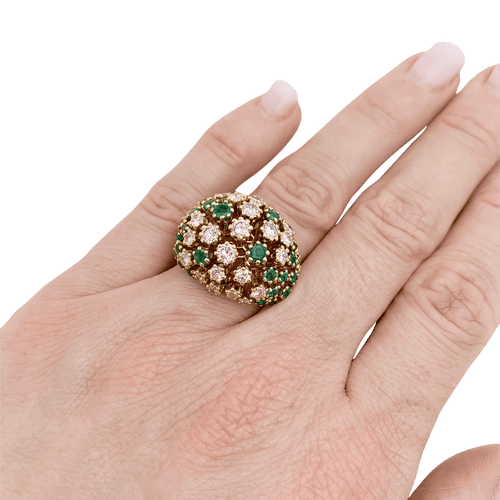 Bague 54 Bague Patek Philippe or jaune, diamants, émeraudes. 58 Facettes 34502