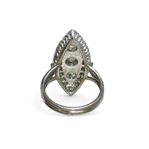 Bague 55 Marquise diamants en or blanc 58 Facettes 146