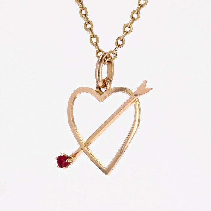 Pendentif coeur fléché