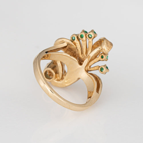 Bague 52 Bague vintage en or avec émeraude et volutes, style cocktail, années 60 58 Facettes G14070