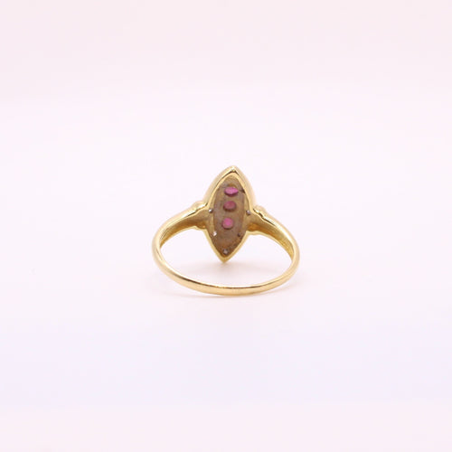 Bague 54 Bague marquise rubis et diamants sur or jaune 58 Facettes