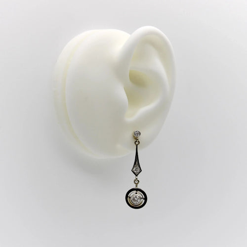 Boucles d'oreilles Boucles d'oreilles pendantes Art déco en or 18 carats, diamants et émail 58 Facettes A2000T