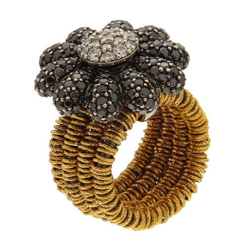 Bague 54 Bague en or jaune et blanc ornée d'une fleur et de diamants blancs et noirs 58 Facettes G3888