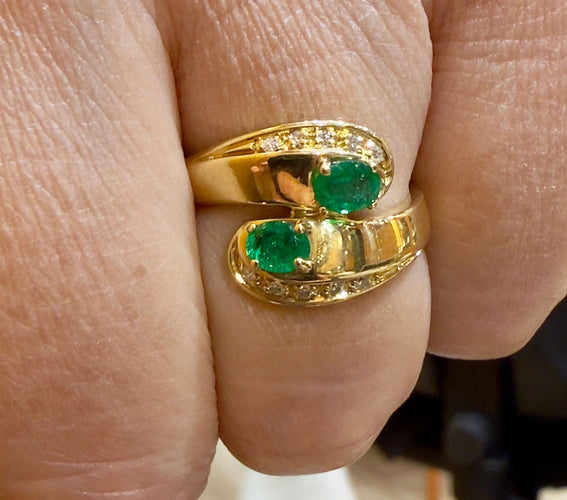 Bague 54 Bague vintage Toi et Moi or jaune diamants et émeraudes 58 Facettes