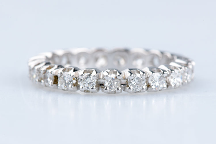 Bague 53 Alliance Éternité en Or Blanc 18 Carats et 1.26 CTDiamants 58 Facettes ALLDIAM126-107