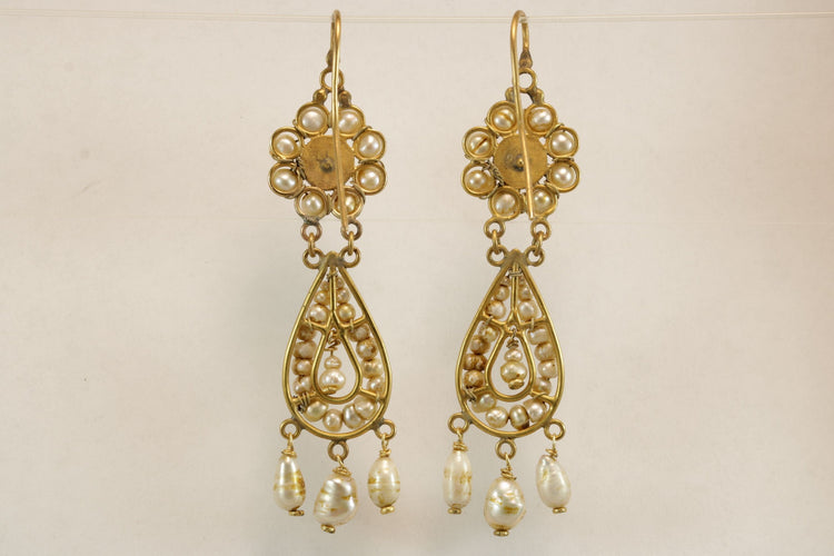 Boucles d'oreilles Boucles d'oreilles en or jaune et perles anciennes 58 Facettes 7702