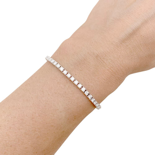 Bracelet Bracelet ligne, or blanc et diamants. 58 Facettes 34819
