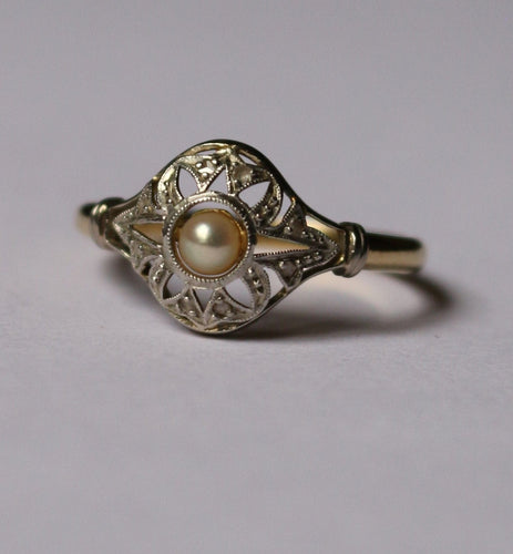 Bague 56 Bague Art Déco deux ors et perle 58 Facettes 597