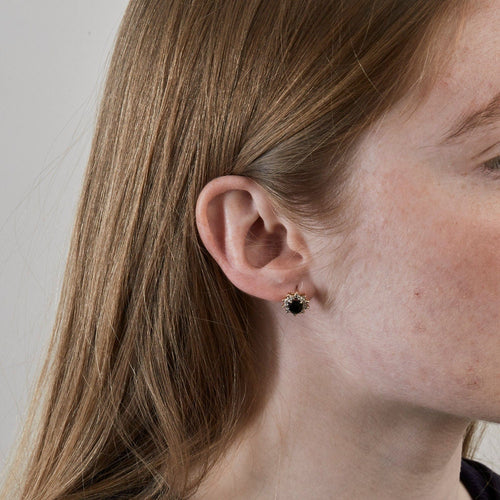 Boucles d'oreilles Clous d'oreilles Marguerite Saphirs Diamants 58 Facettes 230436