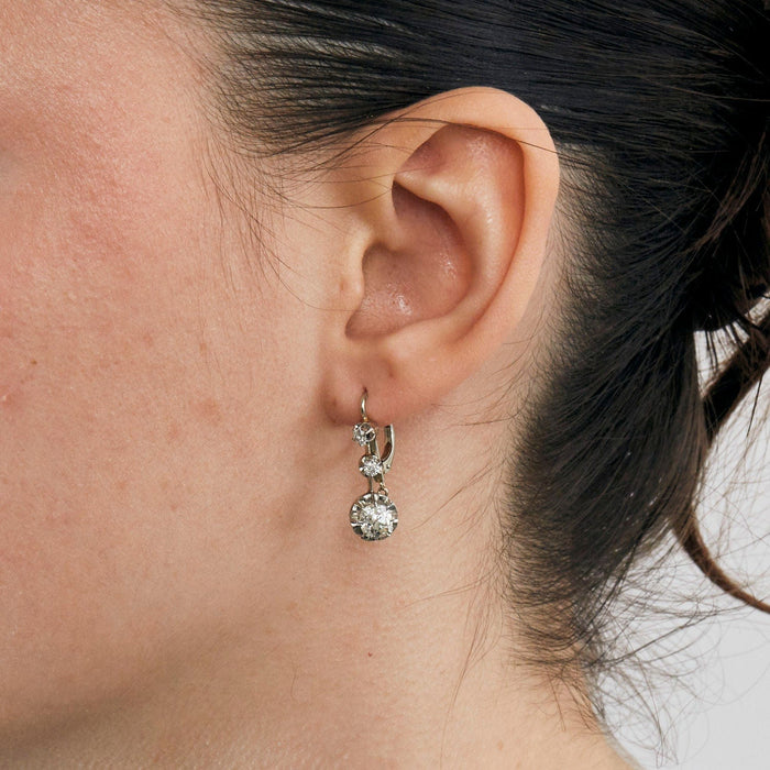 Boucles d'oreilles Bouucles d'oreilles dormeuses Art Déco platine diamants 58 Facettes M8616