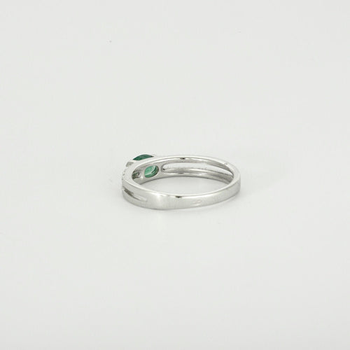 Bague 54 Bague or blanc émeraude et diamants 58 Facettes 413176