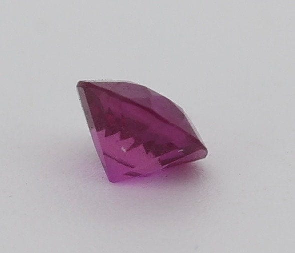 Gemstone Rubis 0.35cts non chauffé non traité SANG DE PIGEON venant de Birmanie 58 Facettes 439