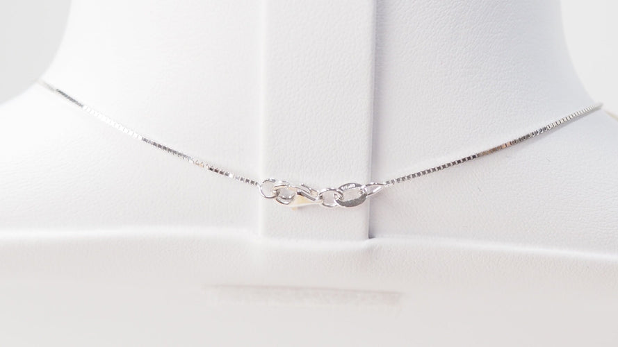 Collier Collier en or blanc et diamants 58 Facettes 31978