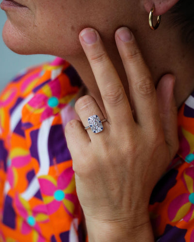 Bague 53.5 Bague Rectangle Art Déco Diamants et Saphirs 58 Facettes A11588