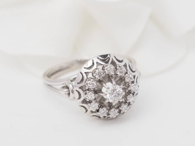 Bague 60 Bague vintage en or blanc, platine et diamants 58 Facettes 33098