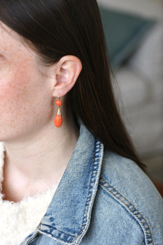 Boucles d'oreilles Boucles d'oreilles anciennes or jaune, goutte corail et diamant 58 Facettes