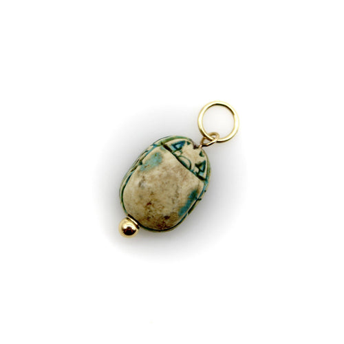 Pendentif Pendentif scarabée en faïence turquoise de style néo-égyptien avec monture en or 14 carats 58 Facettes A2003N