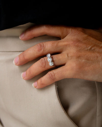 Bague 54 Bague Trilogie Diamants, Or et Platine 58 Facettes A11657