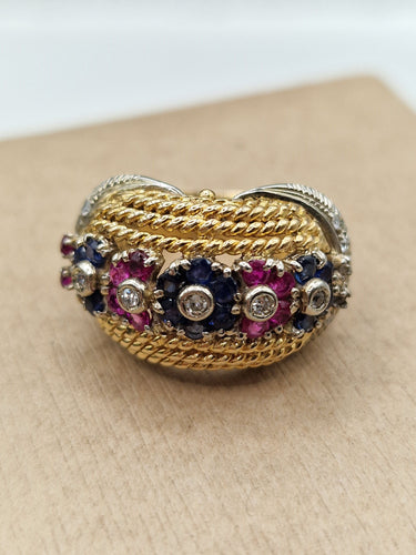 Bague 49.5 Bague vintage torche avec saphirs, rubis et diamants en or blanc et jaune 18 kt 58 Facettes