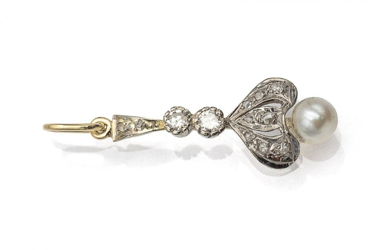 Pendentif Pendentif en or avec diamants et perle 58 Facettes 10827A