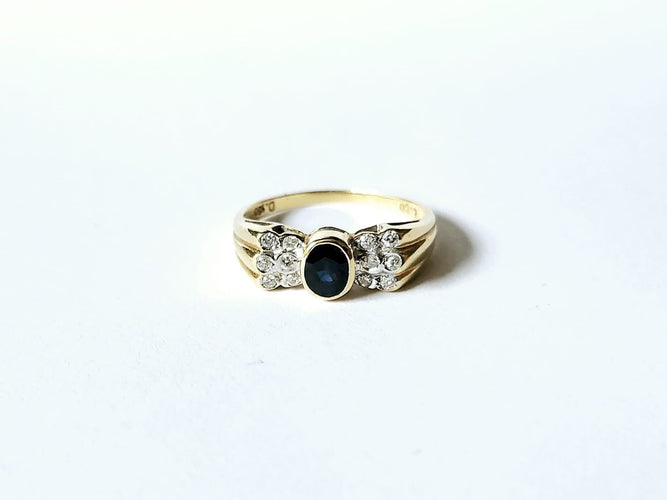 Bague or jaune, saphir et diamants