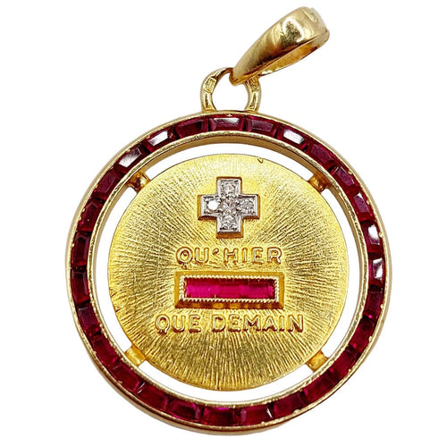 Pendentif AUGIS - RARE Pendentif médaille d'amour Or Jaune Diamants et rubis calibrés 58 Facettes A04060