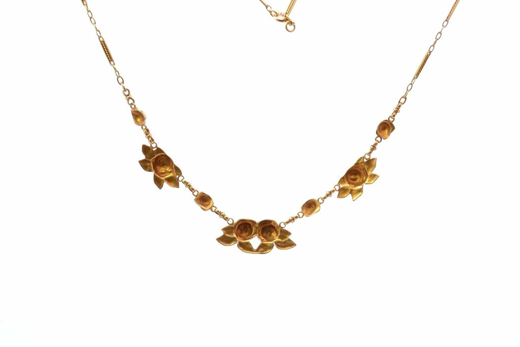 Collier Collier ancien en or jaune 18k 58 Facettes 26452