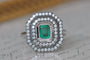 Antique emerald diamond ring 58 Facettes