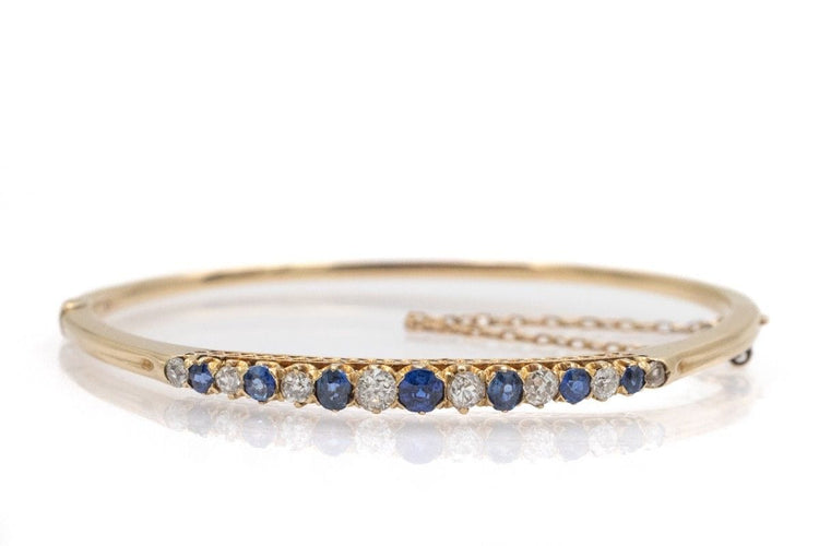 Bracelet Bracelet ancien en or jaune 14k avec saphirs et diamants taille ancienne 58 Facettes 11715