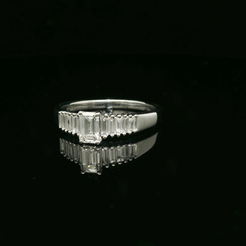 Bague Baguette diamond ring 58 Facettes