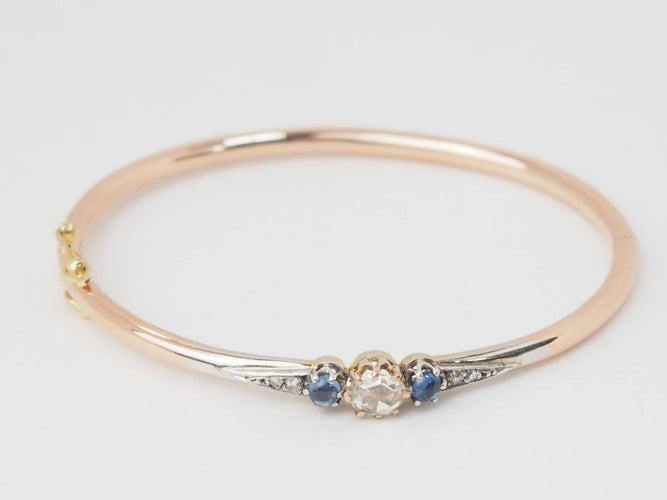 Bracelet Bracelet Jonc Art Nouveau en or bicolore, saphirs et diamant 58 Facettes 33124