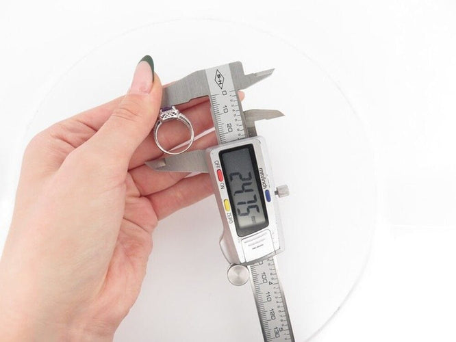 Bague 55 bague MATY or blanc amethyste et diamants 58 Facettes 259030