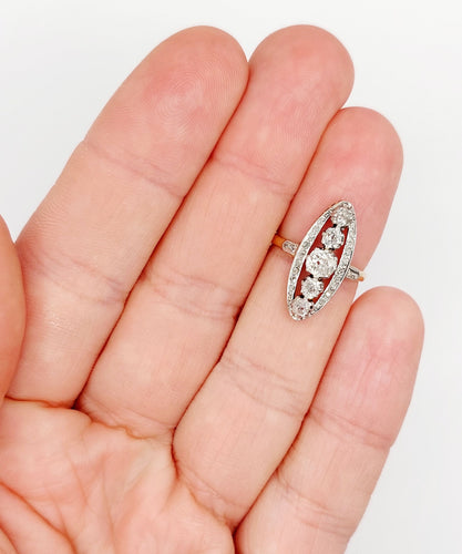 Bague 51 Bague marquise ancienne or jaune et platine, diamants (circa 1900) 58 Facettes A04975