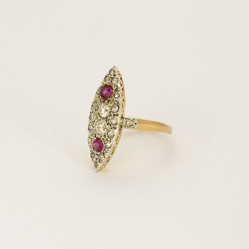 Bague 42,5 Bague marquise en or jaune, blanc, diamants et saphirs roses 58 Facettes HOU5528