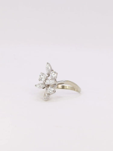 Bague Bague vintage fleur diamants 58 Facettes J359