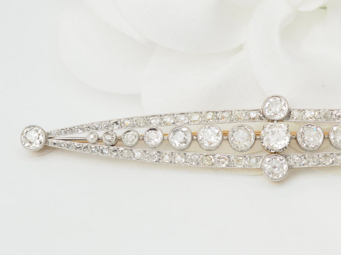 Broche Importante broche Art Déco en or jaune platine et diamants 58 Facettes 32820