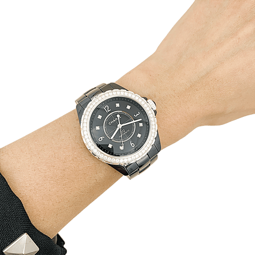 Montre Montre Chanel, "J12", céramique noire, diamants. 58 Facettes 34270