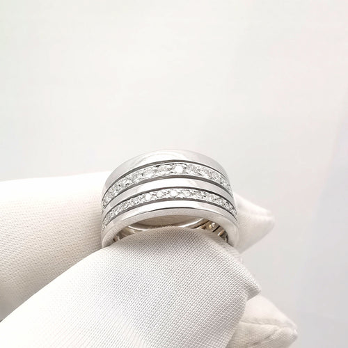 Bague 52 Bague en or blanc diamants 58 Facettes