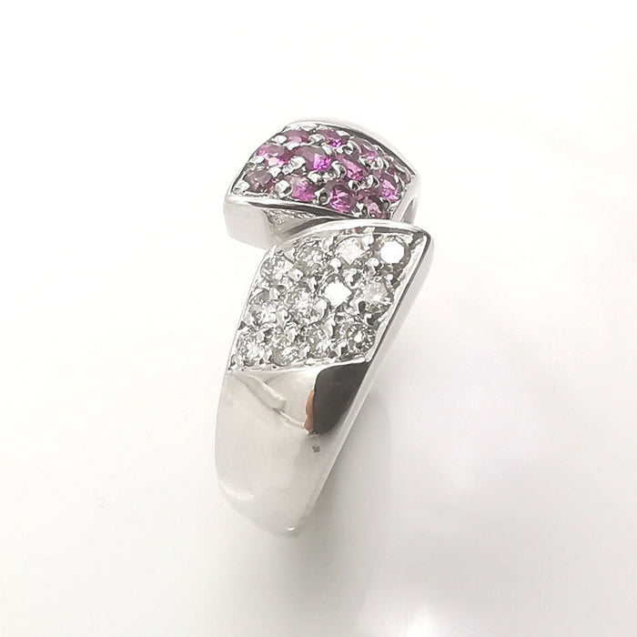 Bague 54 Bague en or diamants & saphirs 58 Facettes