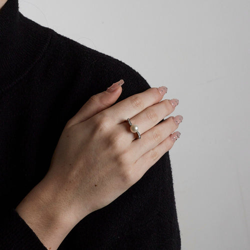 Bague 54 Bague diamants et perle 58 Facettes 2518