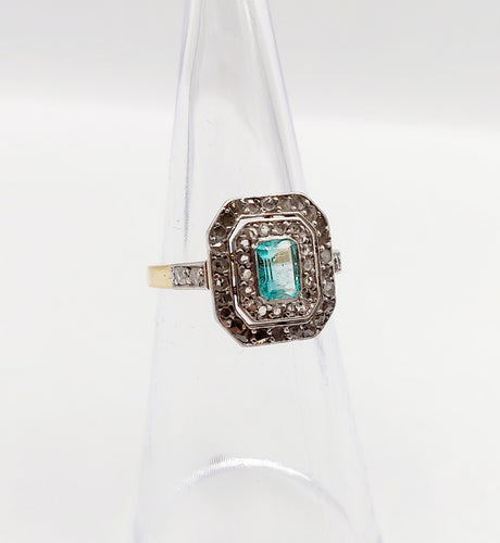 Bague 50 Bague art déco en or 18k et platine, émeraude et diamants taille roses 58 Facettes A03121