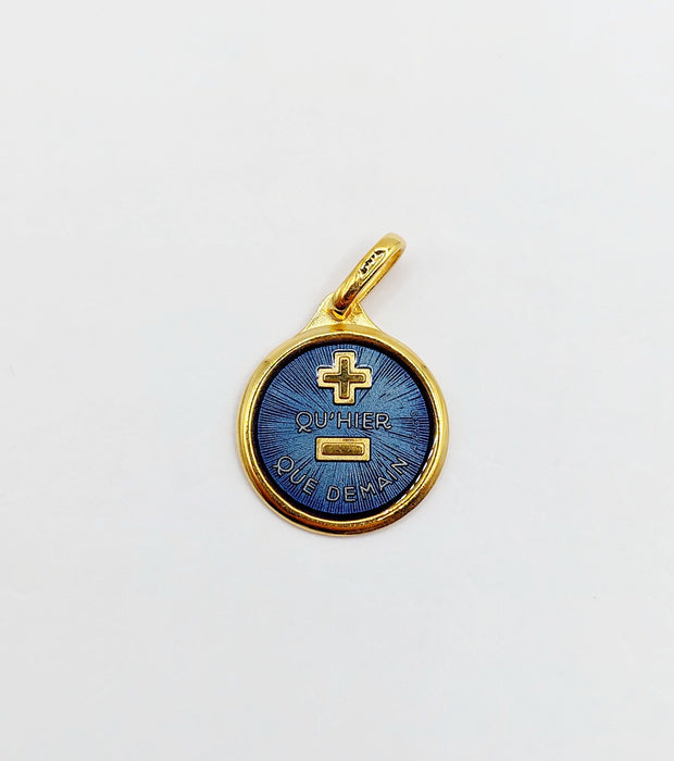 Pendentif AUGIS - Pendentif médaille d'amour or jaune  - L'Élégante Bleue Foncée 58 Facettes J10794X000