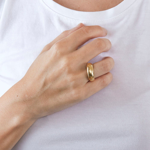 Bague 57 Bague or jaune bombée 58 Facettes LP243