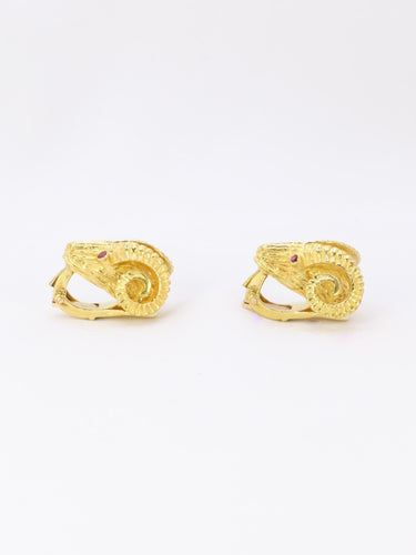 Boucles d'oreilles LALAOUNIS (Att. à) Clips d'oreilles tête de belier or jaune rubis 58 Facettes 1034.3