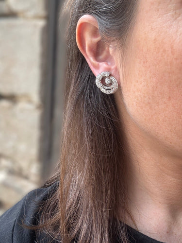 Boucles d'oreilles Clips d'oreilles platine et diamants 58 Facettes REF2534-301