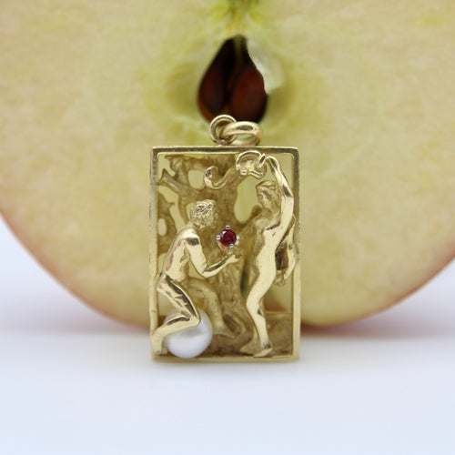 Pendentif Pendentif vintage Adam et Ève en or 14 carats avec rubis et perle 58 Facettes